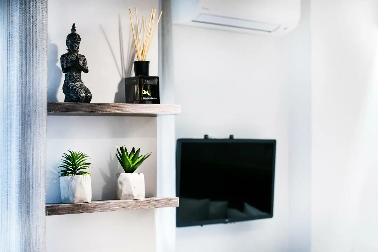 White Rhino White Tower Apartment Salonic